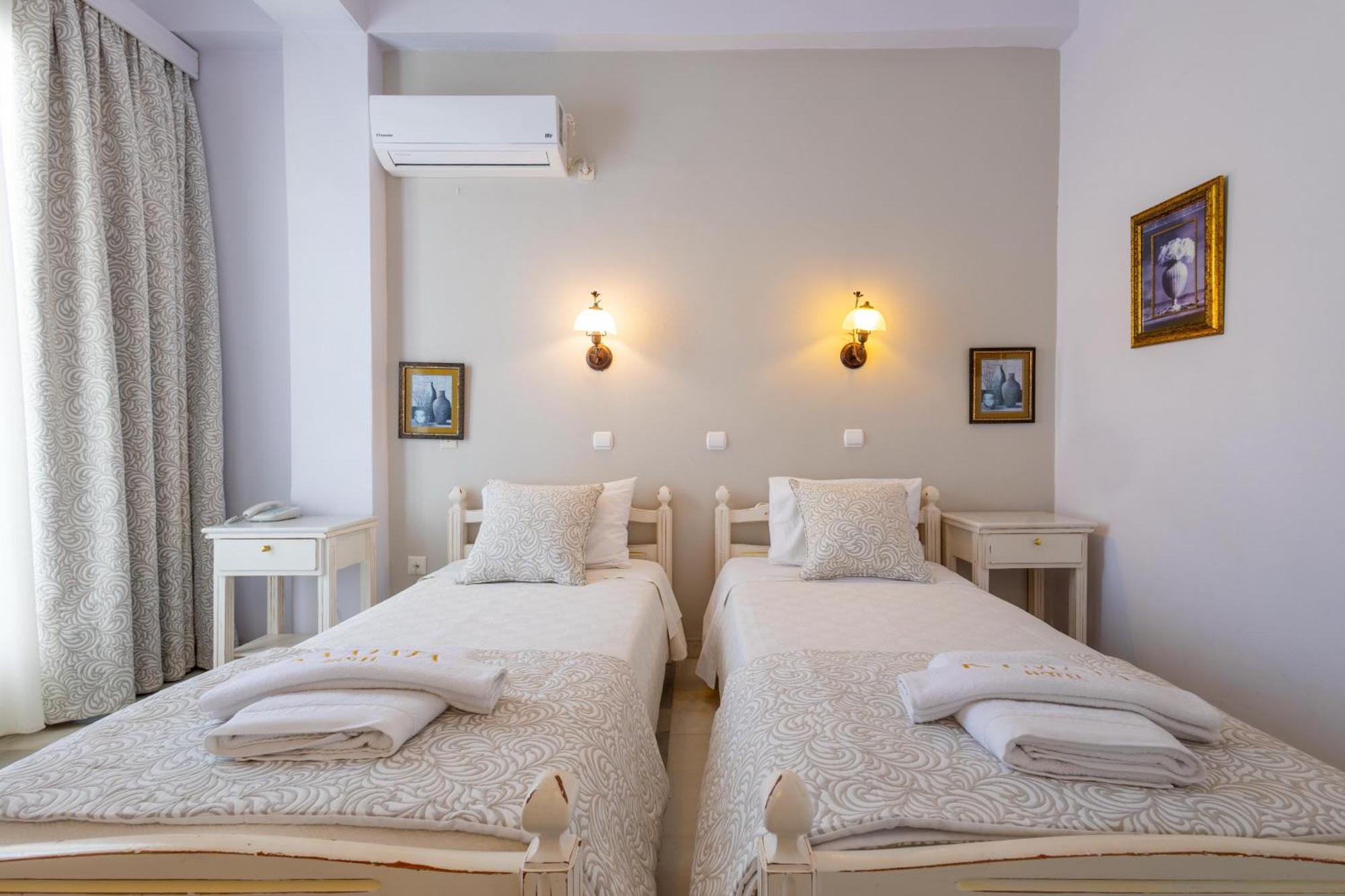 Kymata Hotel Naxos City ภายนอก รูปภาพ