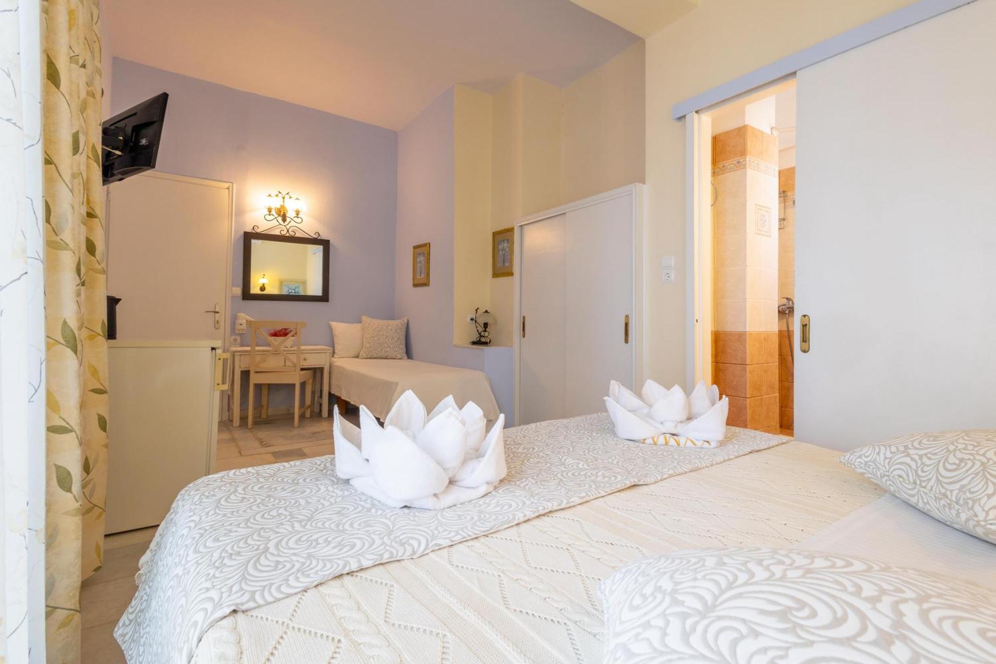 Kymata Hotel Naxos City ภายนอก รูปภาพ