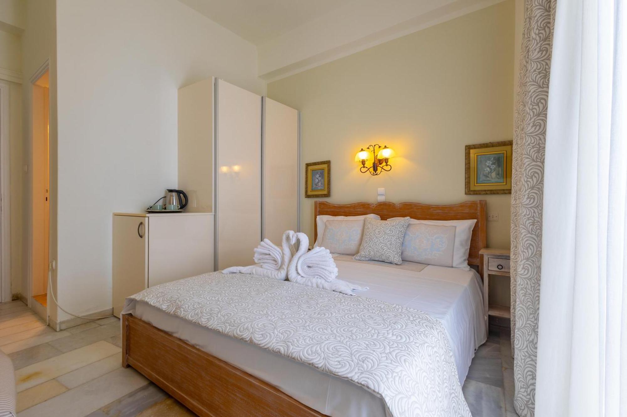 Kymata Hotel Naxos City ภายนอก รูปภาพ