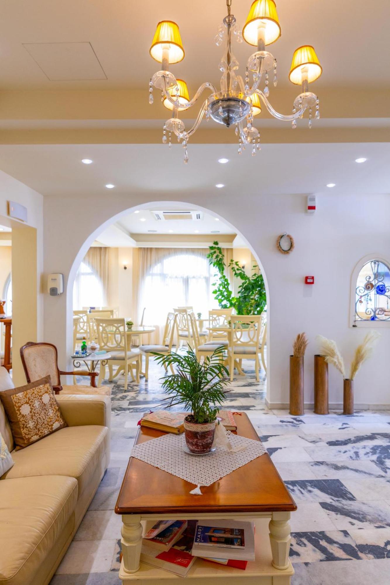 Kymata Hotel Naxos City ภายนอก รูปภาพ