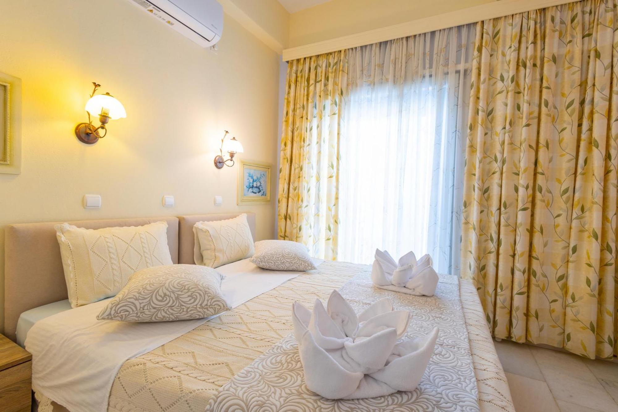 Kymata Hotel Naxos City ภายนอก รูปภาพ