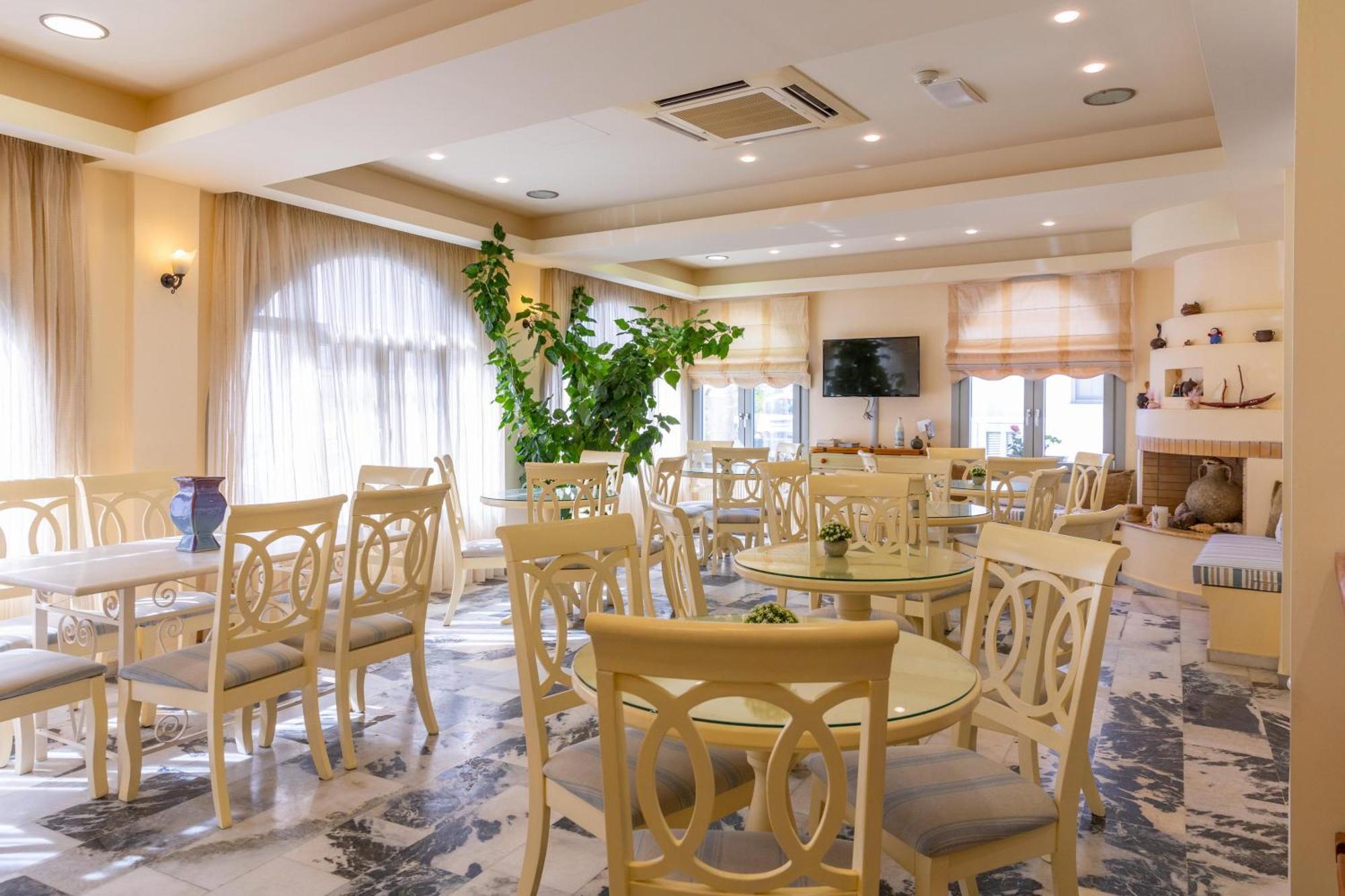 Kymata Hotel Naxos City ภายนอก รูปภาพ