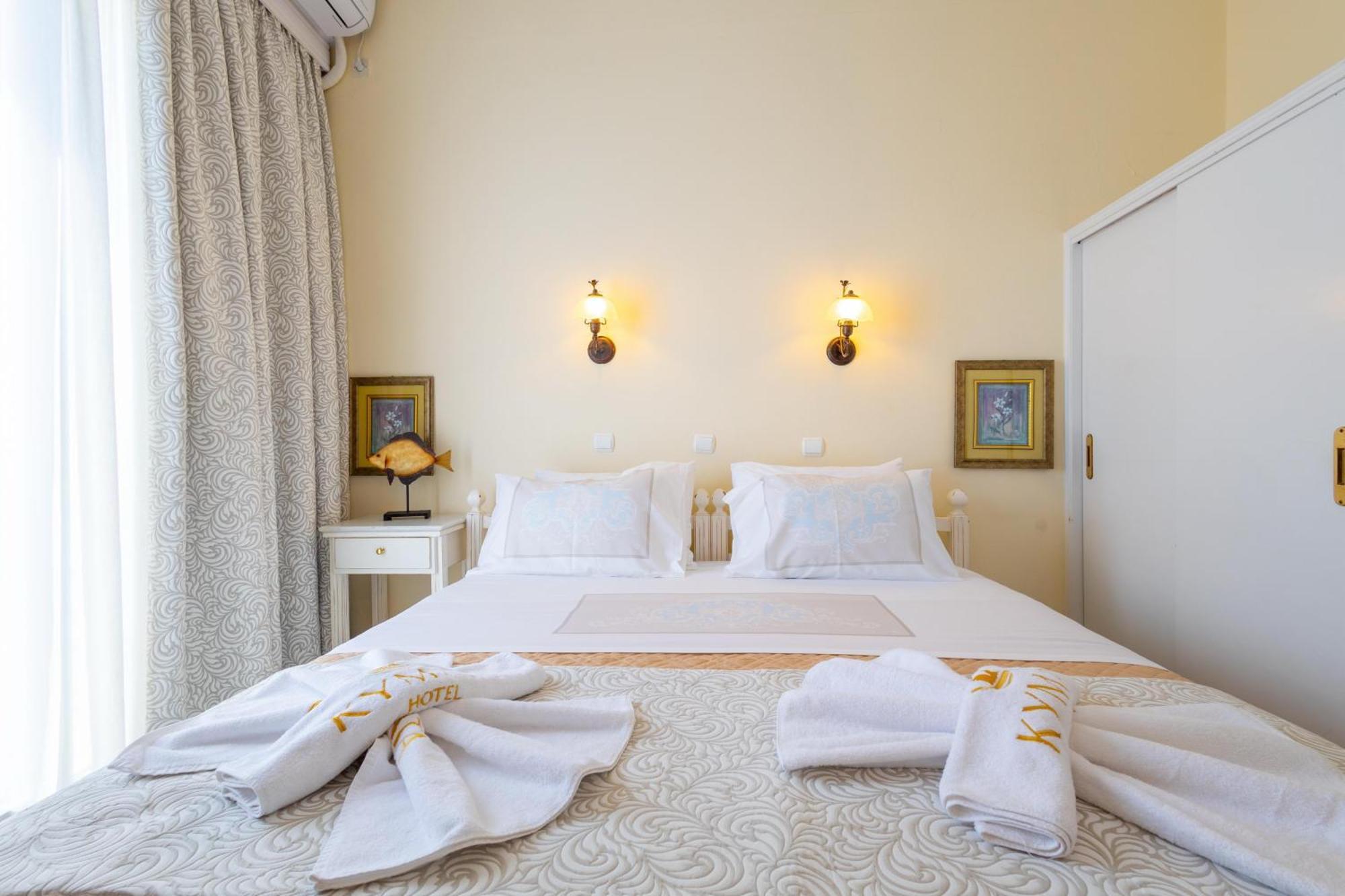 Kymata Hotel Naxos City ภายนอก รูปภาพ
