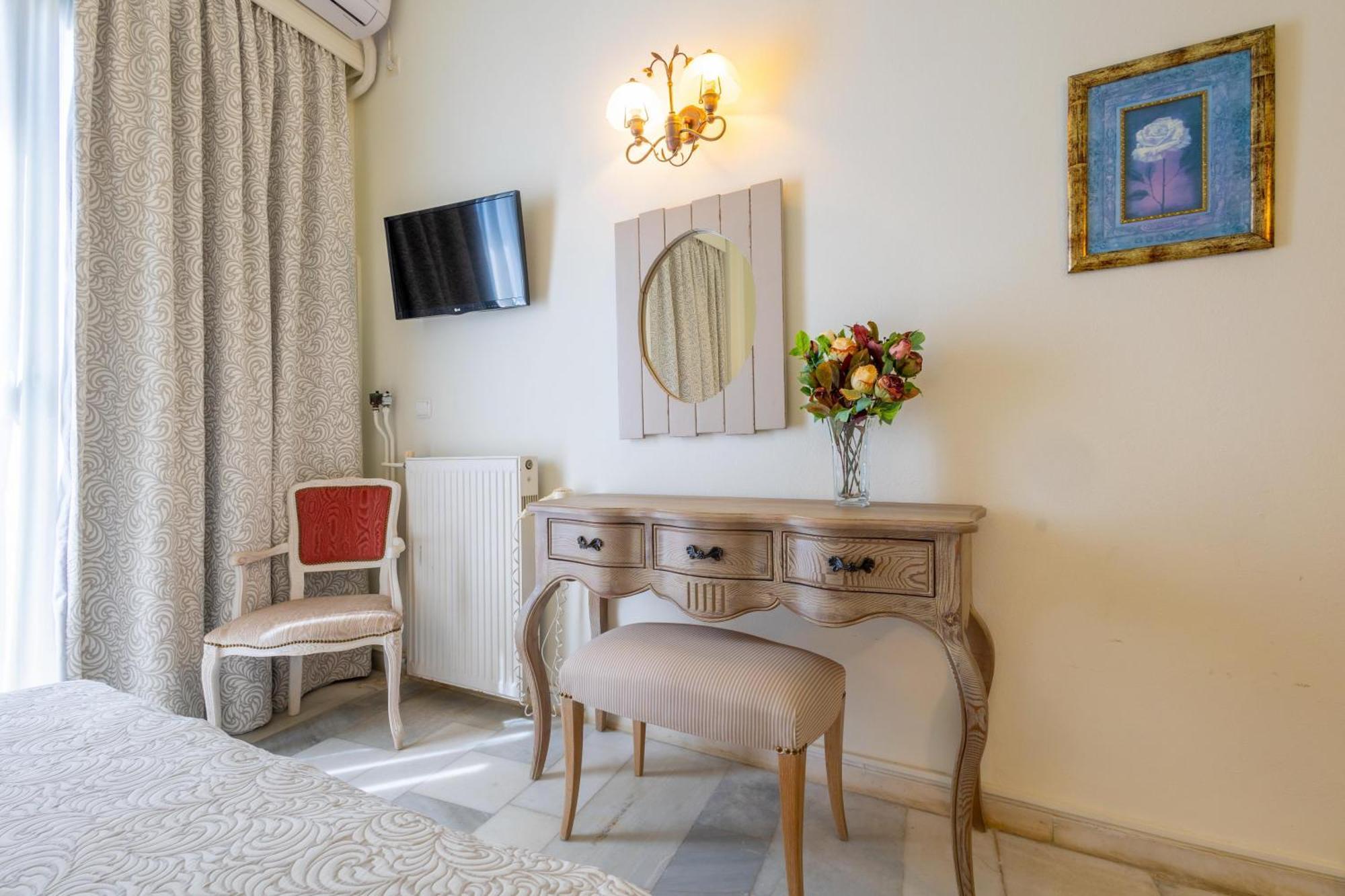 Kymata Hotel Naxos City ภายนอก รูปภาพ